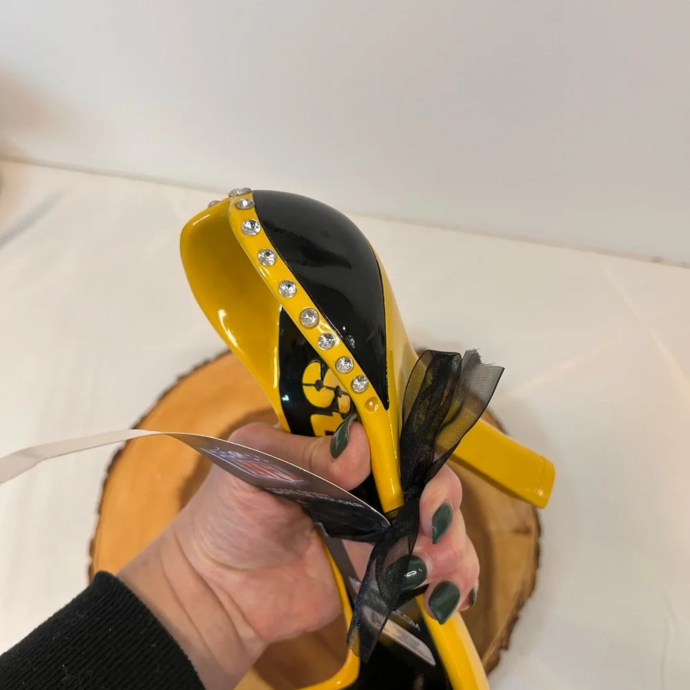 NFL Football Pittsburgh Steelers High Heel Jeweled Team‎ Shoe Wine Holder - Picture 8 of 10